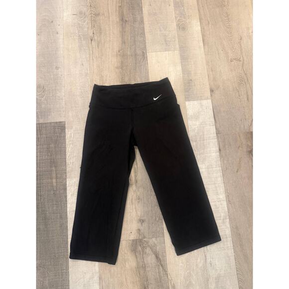 Nike Pants - Nike Dri-FIT Activewear Capri Leggings Womens Small Black Elastic Waist